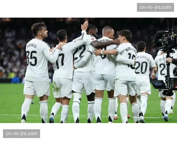 皇马补时点球绝杀巴列卡诺 姆巴佩制胜球助球队紧追巴萨 皇马补时点球绝杀巴列卡诺 姆巴佩制胜球助球队紧追巴萨